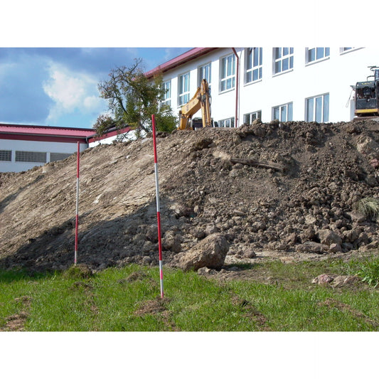 NESTLE Stahlfluchtstab, runde Rohrspitze, Länge 2 m, r/w w/r 12 Stück im Set