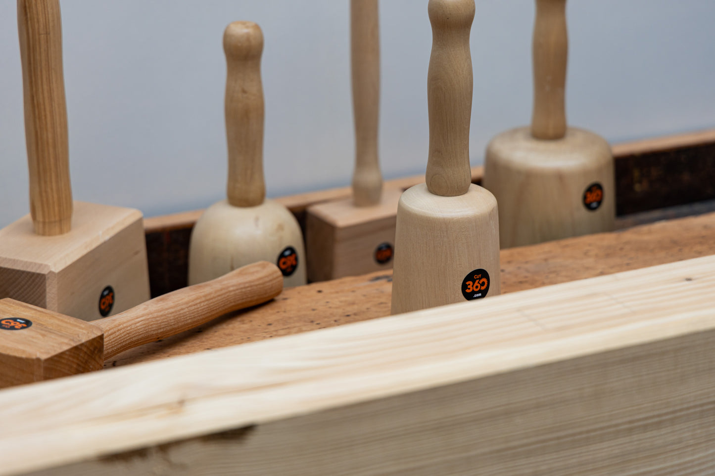 Cut360 Bildhauerklüpfel | konisch aus einem Stück Weißbuche | 80 mm | Länge: 295 mm | Gewicht: 525 g | Holzhammer für Schnitzarbeiten | Schnitzhammer & Klopfwerkzeug vereint zum Künstlerwerkzeug