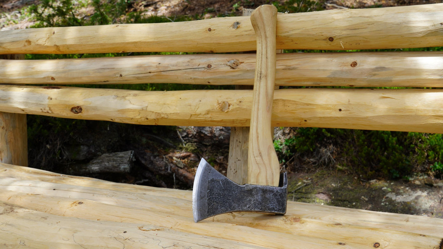 STUBAI Handbeil Nature mit Stiel 380 mm | 800 g | Kleine Axt mit Griff aus Eschenholz | Beil für Wald, Bushcraft | Forstaxt zum Holzspalten