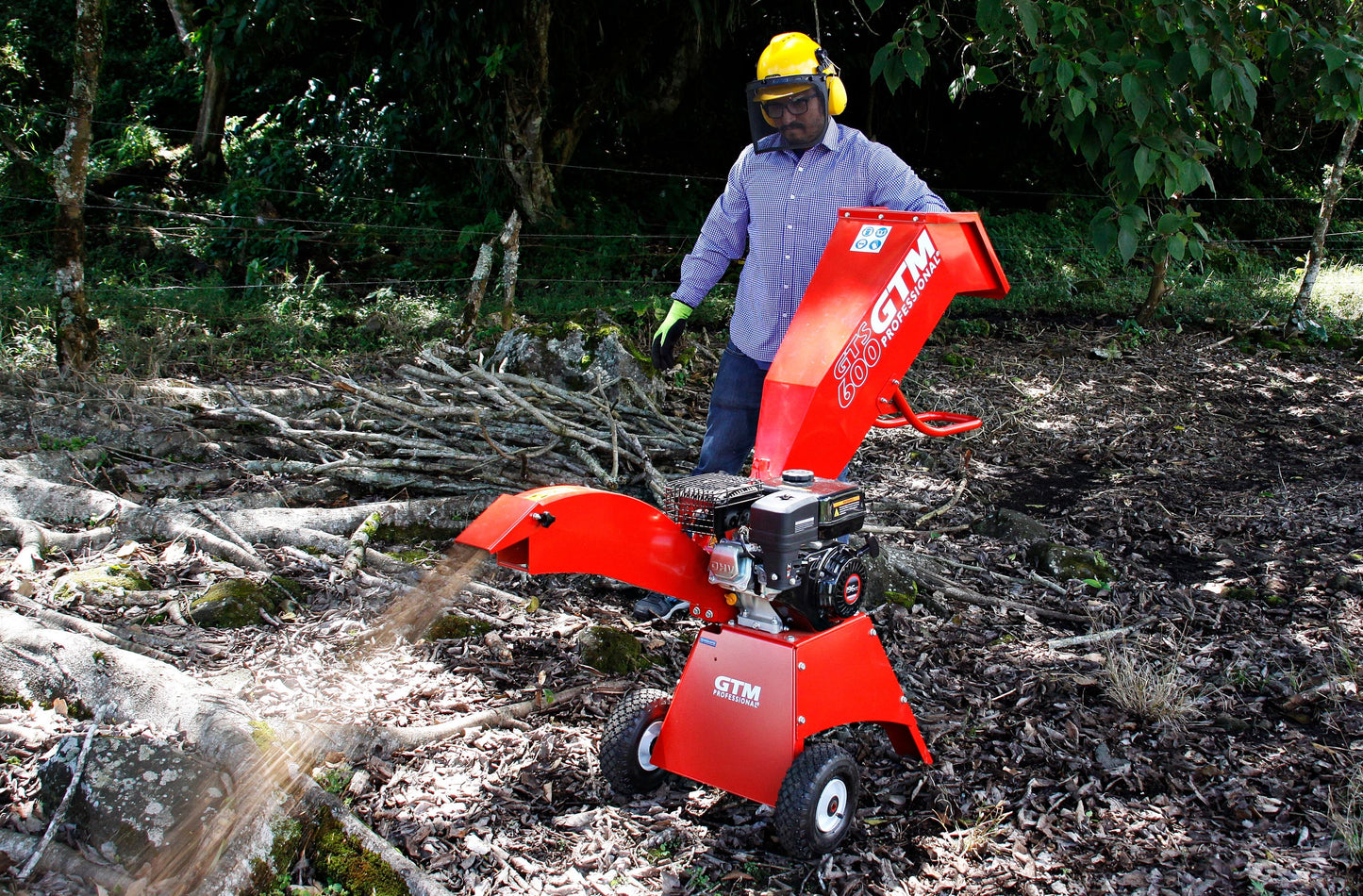 Häcksler 600 mit Loncin G200F Motor 6 PS / 4,4 kW | max. 5 cm Astdurchmesser | Rotorschreddersystem mit 2 PRO-Messern + Gegenmesser | kompakt, klappbar, Profiqualität für Garten & Landschaft