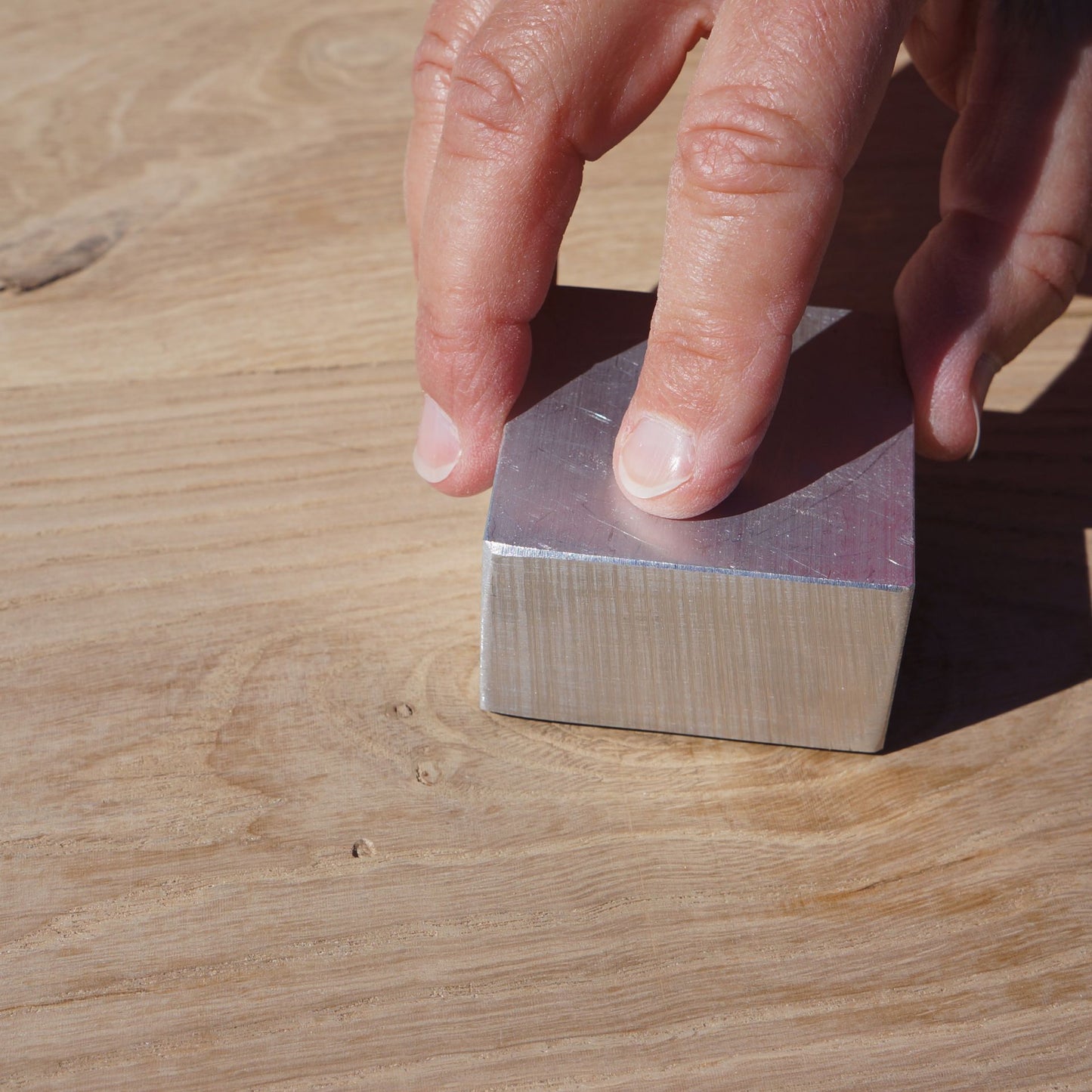 Woodrepair Abkühlblock Aluminium Kühlblock 50x50mm, Perfekt für Abkühlung und Einpressen des flüssigen Astfüllers im Ast