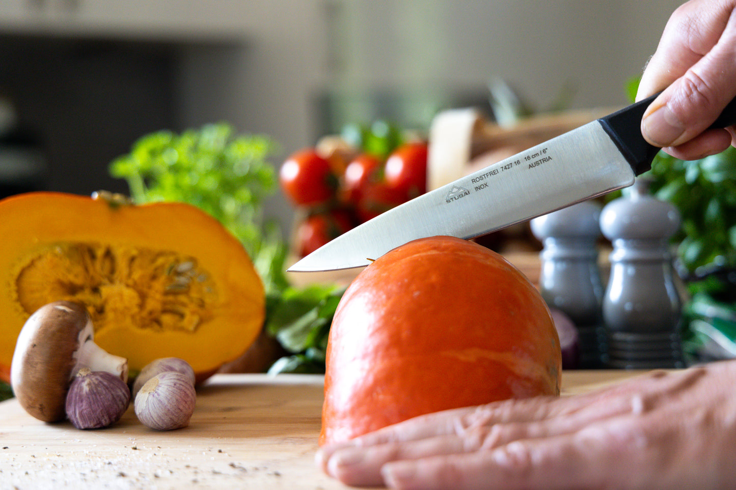 STUBAI hochwertiges Kochmesser | 160 mm | Küchenmesser Tirol aus Edelstahl für Schneiden von Fleisch, Gemüse, Obst & anderen Lebensmitteln, rostfrei, spülmaschinenfest
