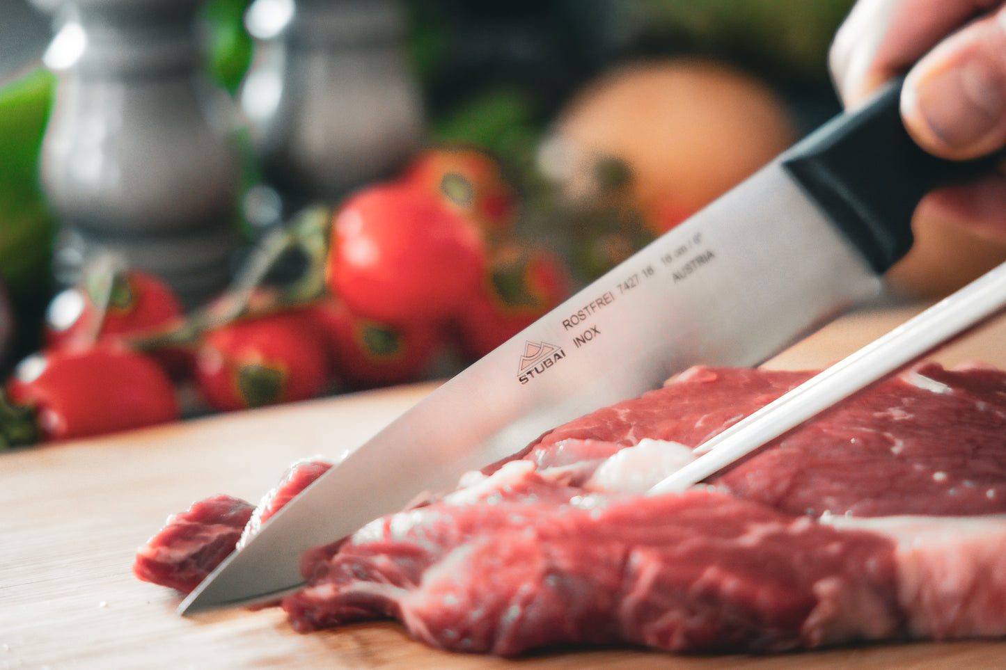 STUBAI hochwertiges Kochmesser | 200 mm | Küchenmesser Tirol aus Edelstahl für Schneiden von Fleisch, Gemüse, Obst & anderen Lebensmitteln, rostfrei, spülmaschinenfest