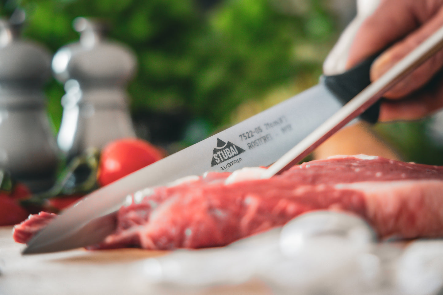 STUBAI hochwertiges Küchenmesser gerader Rücken | 210 mm | Haushaltsmesser Lady Line aus Edelstahl für müheloses Schneiden von Fleisch, Gemüse, Obst & Lebensmitteln, rostfrei, spülmaschinenfest