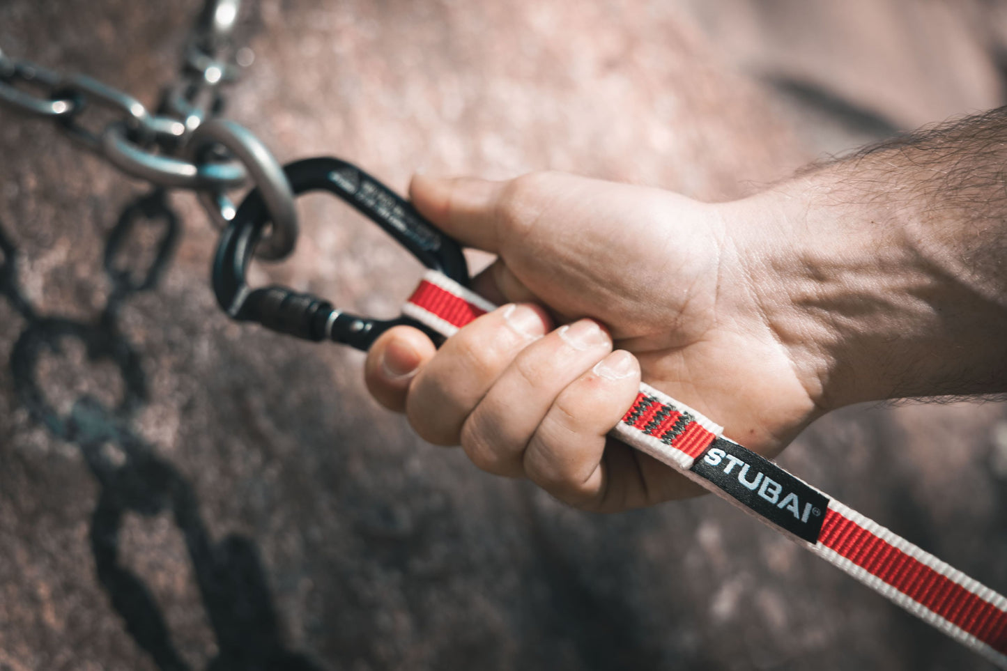HMS Pico Easylock Karabiner schwarz | 97 × 65 mm | EN 12275, EN 362, UIAA 121 zertifiziert | 21 kN längs, 7 kN offen, 8 kN quer | 20 mm Schnapperöffnung | 60 g leicht | Bergsport & Sicherung