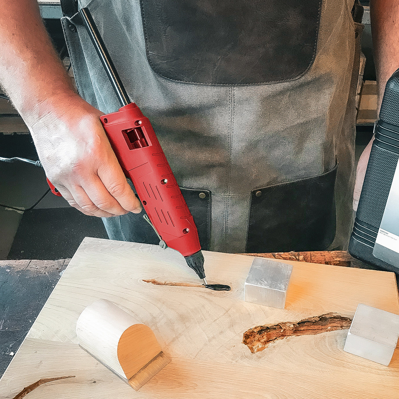 STUBAI WoodRepair Holzreparatur Satz PLUS+ mit Astfüller-Pistole 80W, Kompaktbeutel Mix 1+2, Kühleisen, Handhobel & Farbwechsler