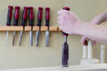 Stemmeisen mit rot-schwarzem 2K-Griff, 22mm, STUBAI Profi Stechbeitel zur präzisen Holzbearbeitung, Stecheisen für Schreiner Tischler