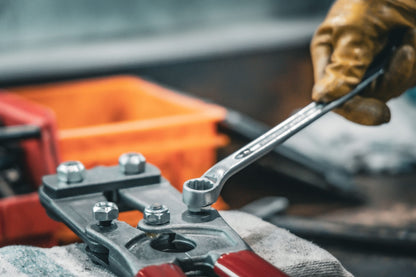 Ersatzkopf für STUBAI Bolzenschneider 920 mm mit auswechselbaren Dreikantschneiden | für die Metallverarbeitung, zum Schneiden von Baustählen, Bolzen, Drahtstiften