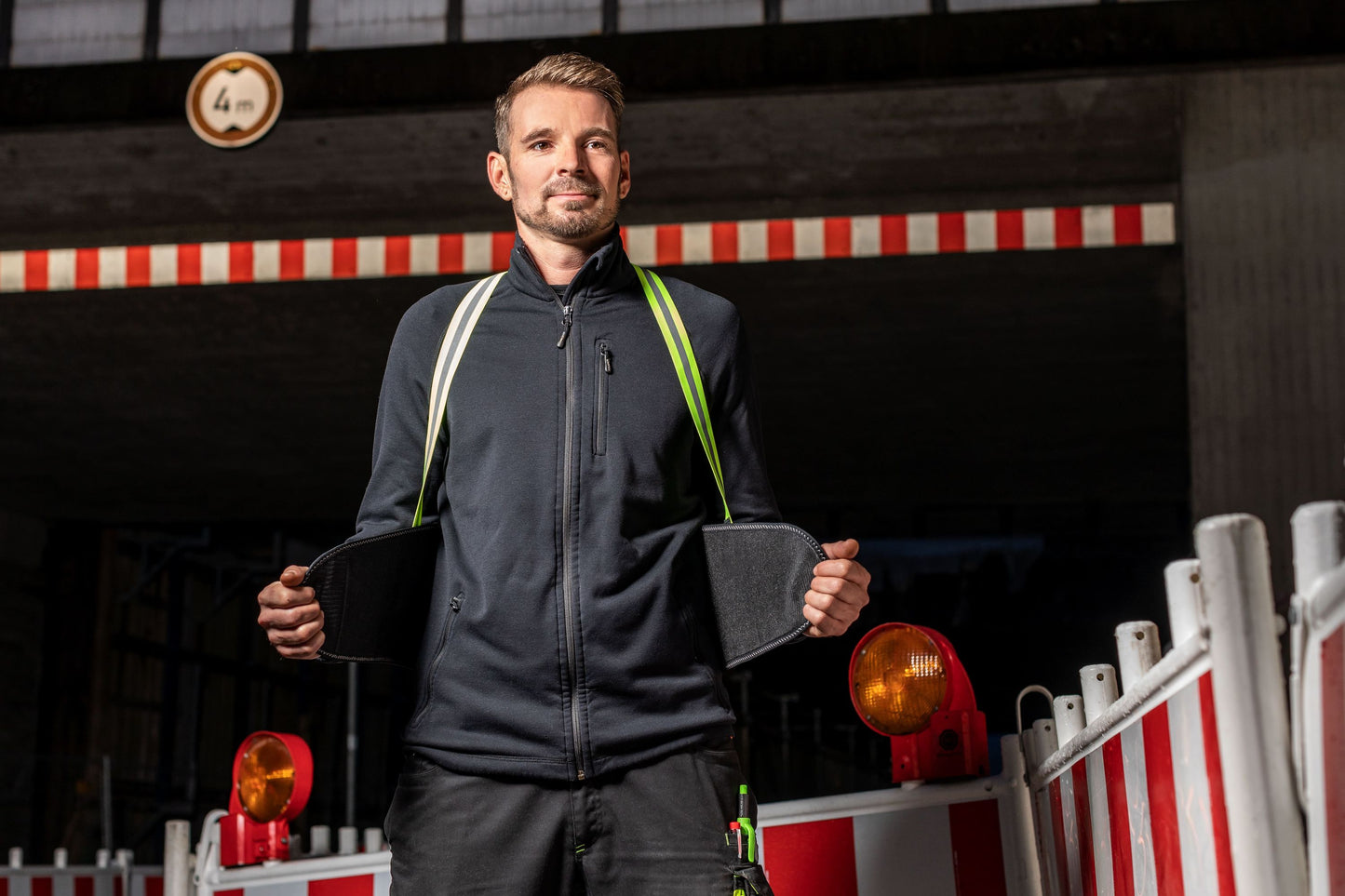 KNEETEK Rückenstützgurt HiVis XXL, reflektierender Stützgurt für hohe Sichtbarkeit