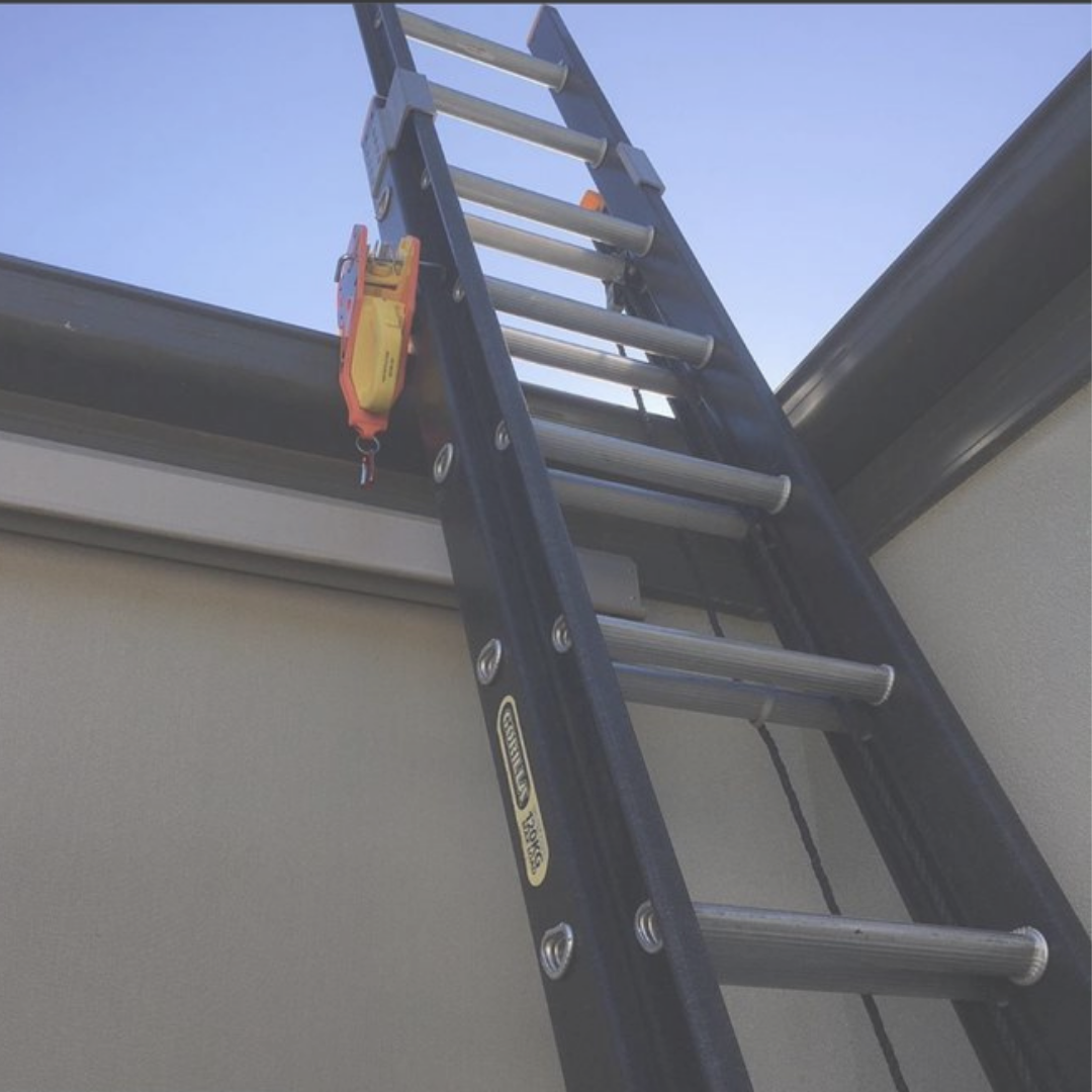 Lock Jaw Ladder Grip Leitersicherungsclip für Dachrinnen, sichere Leiterbefestigung in 5 Sekunden, BG Bau gelistet für Handwerker und Dachdecker