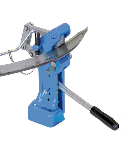 STUBAI Dengelapparat für Handbetrieb Original Sensendengelmaschine aus Tirol, professionelle Dengelmaschine für Sensen, robuste Stahlkonstruktion, präzise Dengelbacken, bewährte Qualität