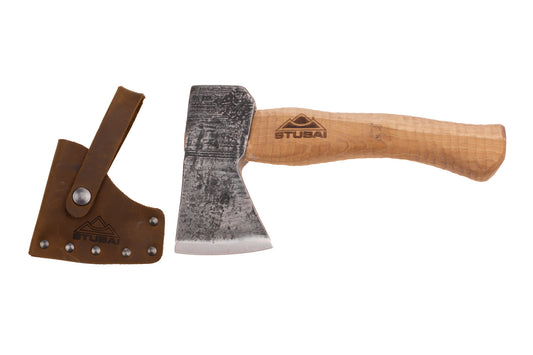STUBAI Campingbeil Serles 800 g – Handgeschmiedet aus Kohlenstoffstahl, 240 mm, inkl. Lederscheide, geölter Hickorystiel – Outdoor, Bushcraft, Survival