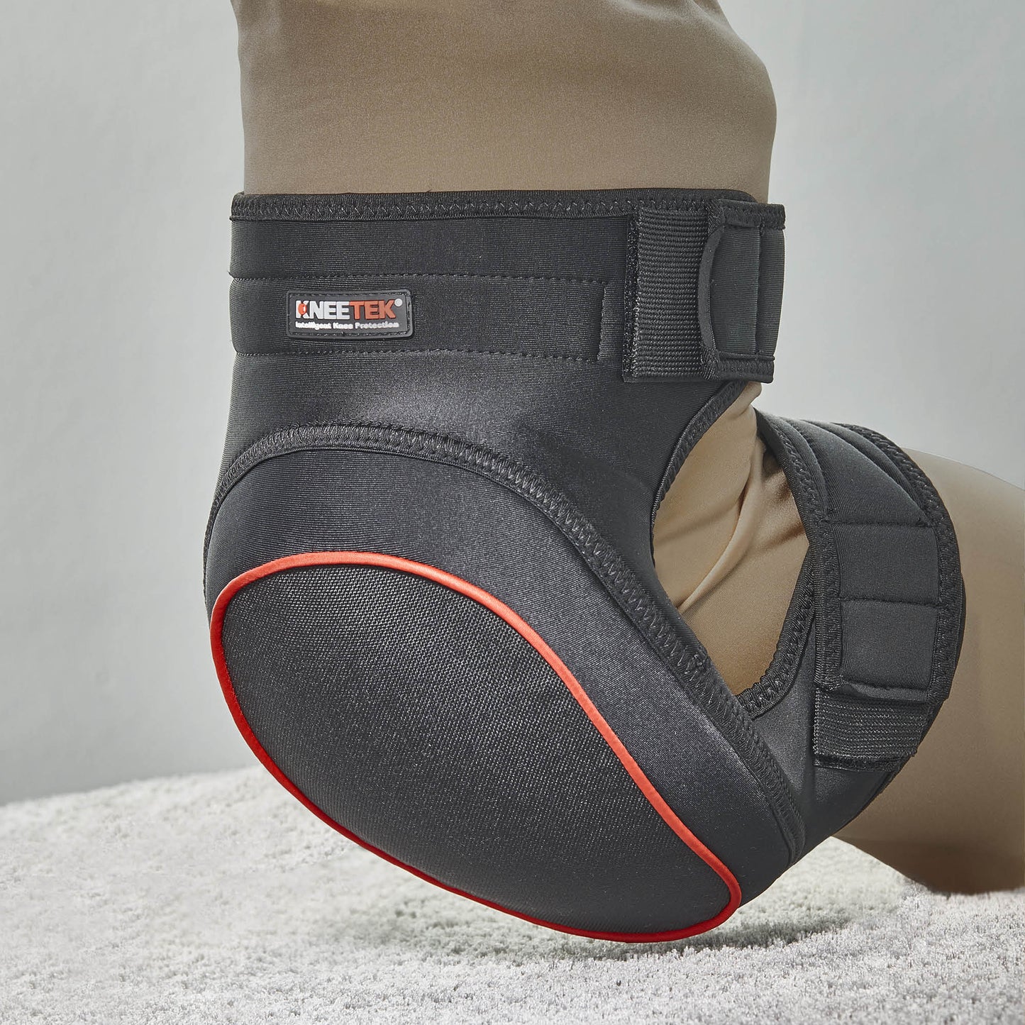 KNEETEK Knieschoner SAFETEK® Cordura® | für empfindliche Untergründe | rutschfähige Knieschützer für optimale Entlastung beim Arbeiten auf Knien | Kniepolster geeignet für Parkettleger, Raumausstatter, Dekorateure