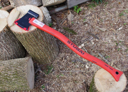 STUBAI Leichtaxt / Putzerbeil 600–670 mm mit Kunststoffstiel, 100 mm Schneide, 1000 g, Kohlenstoffstahl 52–55 HRC, mit Schlagfläche – ideal für Entasten, Spalten und kleinere Baumarbeiten