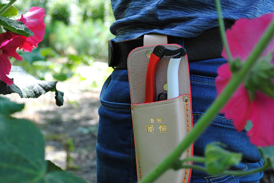 OKATSUNE Lederholster 133 groß | Gürtelholster aus strapazierfähigem Leder | passend für Okatsune Baumschere/Gartenschere 103 & 104 | 235 mm, 65 g | hellbraun