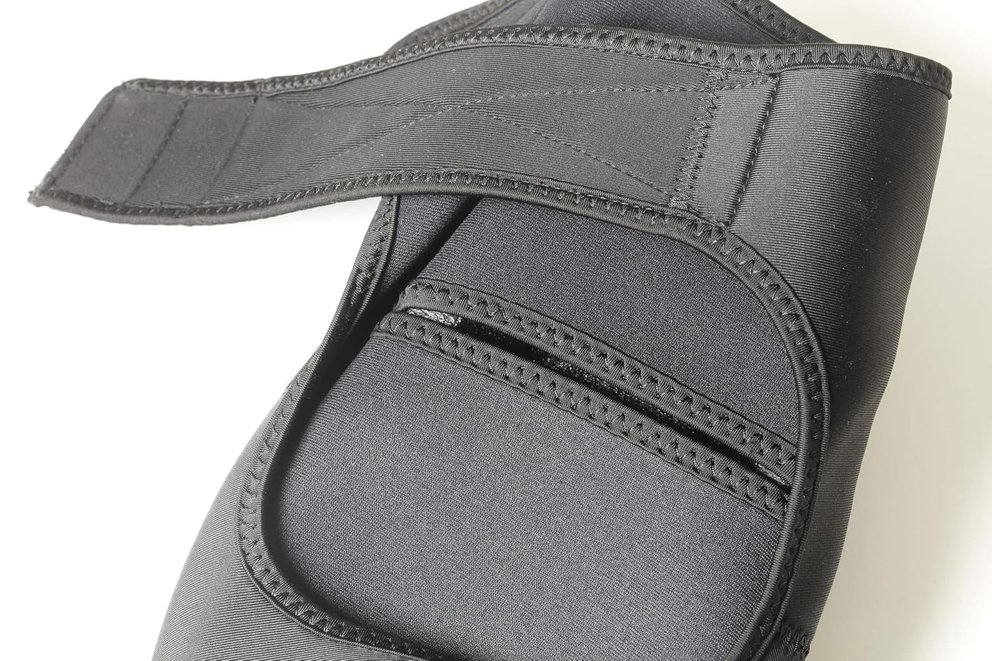 KNEETEK WaveTek Knieschoner 67400 – ergonomisch, leicht & rutschfähig, mit WavePad 3D Kniepolster – EN 14404-2 zertifiziert – universell, abriebfest, für alle die am Boden arbeiten