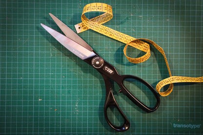 Cut360 Profi-Stoffschere mit Ziffernblattmutter, Schneiderschere, Scharfe Stoffschere, Textilschere