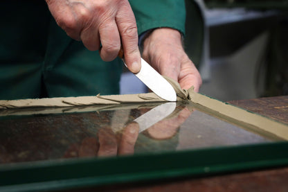 CUT360 Leinölkitt - Fensterkitt für die Einfachverglasung von Fenstern | 5 kg | Glaserkitt geeignet für Holz- und Metallrahmen | Hergestellt aus reinem Leinöl - Made in Germany