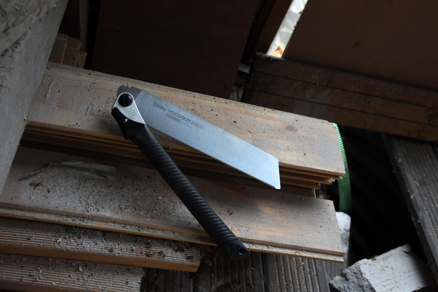 Silky Woodboy 240 mm Feinschnittsäge – japanische Zugsäge ohne Rückenführung, Mirai-Me 26 Zähne/30 mm, für Quer- & Gehrungsschnitte in Hart- und Weichholz | klappbar, Alu-Griff, für Profis & DIY Holz.