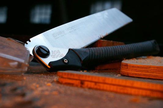 Silky Woodboy 240 mm Feinschnittsäge – japanische Zugsäge ohne Rückenführung, Mirai-Me 26 Zähne/30 mm, für Quer- & Gehrungsschnitte in Hart- und Weichholz | klappbar, Alu-Griff, für Profis & DIY Holz.