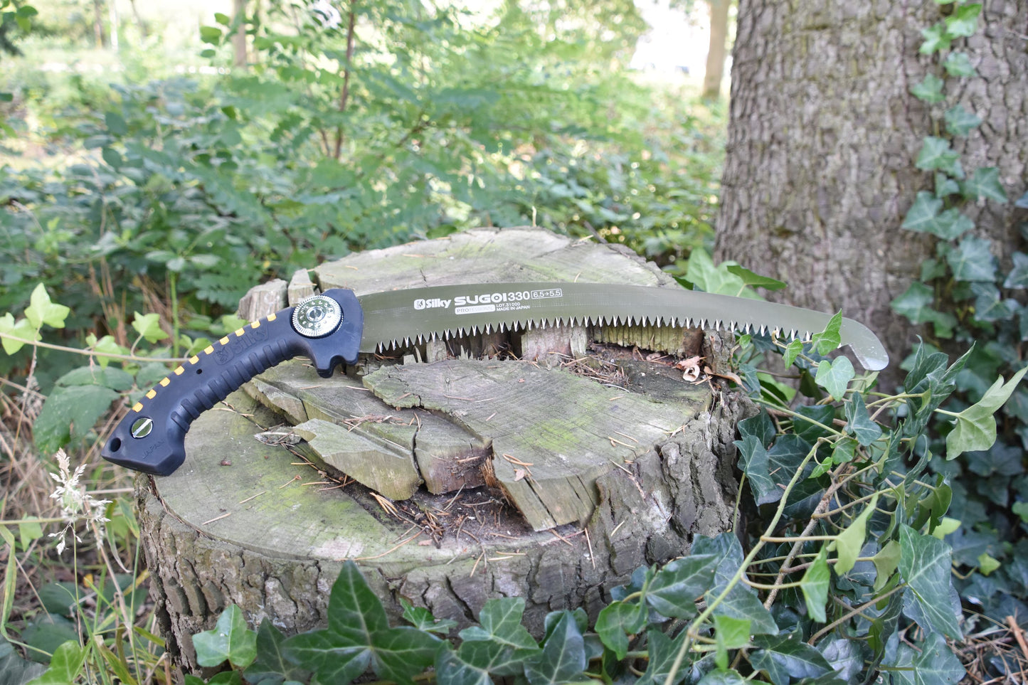 SILKY Profi-Baumsäge Sugoi 330 mm | 6,5 Zähne/30 mm grob | Mirai-Me Verzahnung nachschärfbar | gebogenes Sägeblatt | ergonomischer Gummigriff | präzise Schnitte in engen Astgabeln