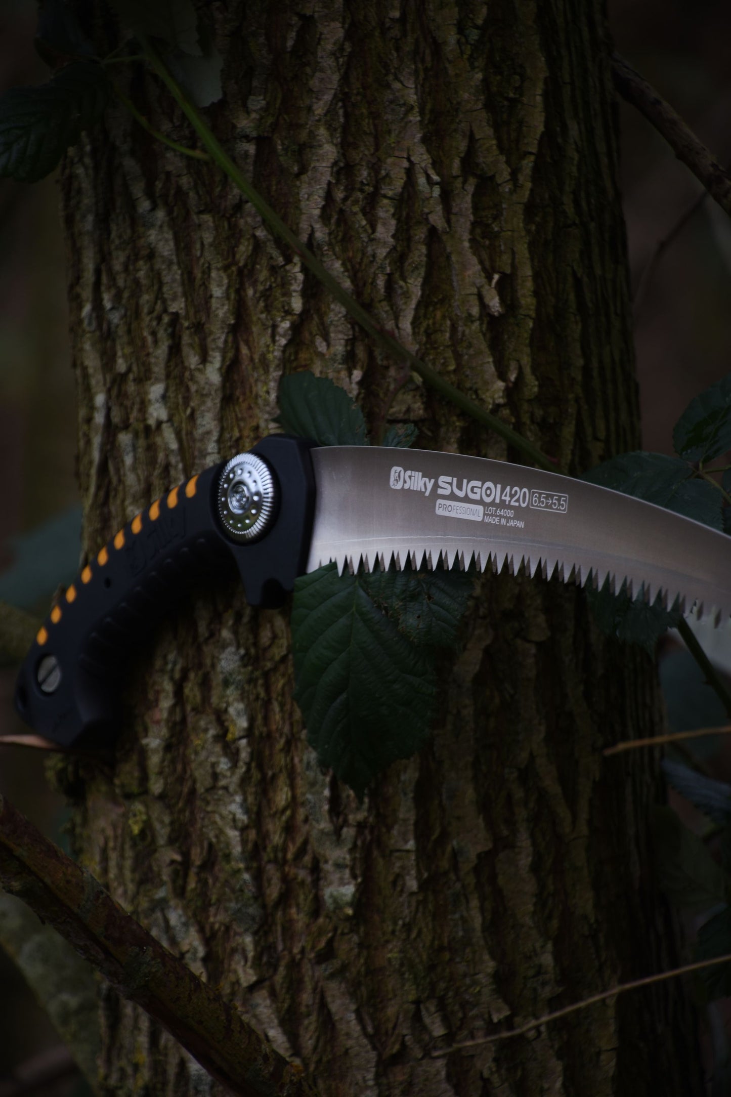 SILKY Profi-Baumsäge Sugoi 420 mm | gebogenes Sägeblatt, 6,5 Zähne/30 mm grob | Mirai-Me Verzahnung nachschärfbar | ergonomischer Gummigriff | präzise Zugsäge für Baumpflege