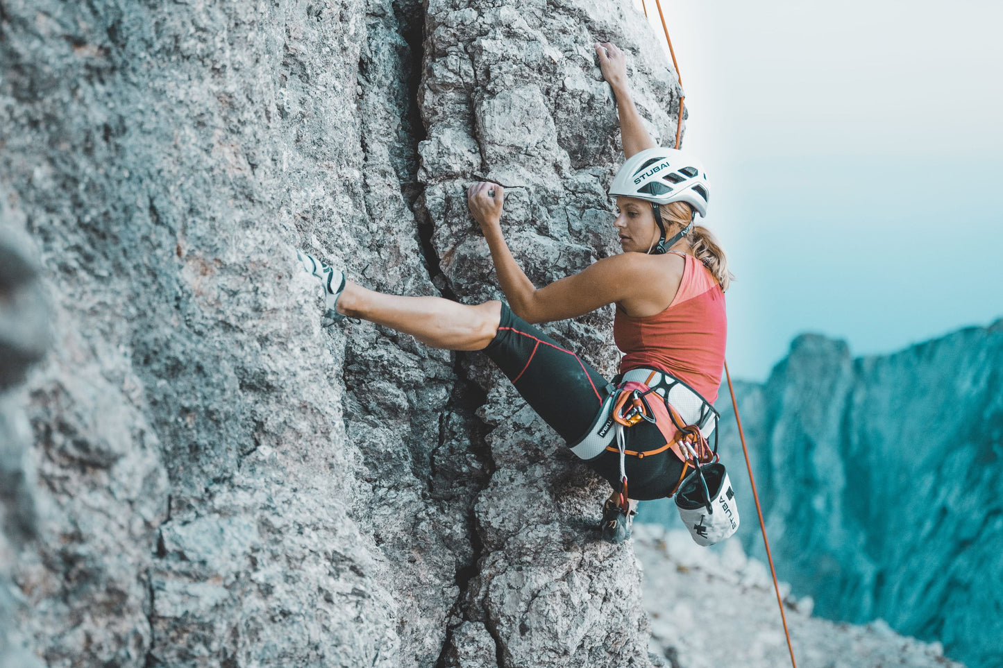 STUBAI Chalk-Bag |  grau | Chalkbag zum Klettern und Bouldern, Magnesium-Beutel, Kalk-Tasche, Kreidebeutel, Magnesiabeutel