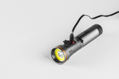 Nebo FRANKLIN PIVOT RC Wiederaufladbare 300-Lumen-Handarbeitsleuchte