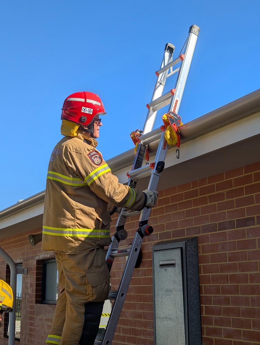 Lock Jaw Ladder Grip Leitersicherungsclip für Dachrinnen, sichere Leiterbefestigung in 5 Sekunden, BG Bau gelistet für Handwerker und Dachdecker