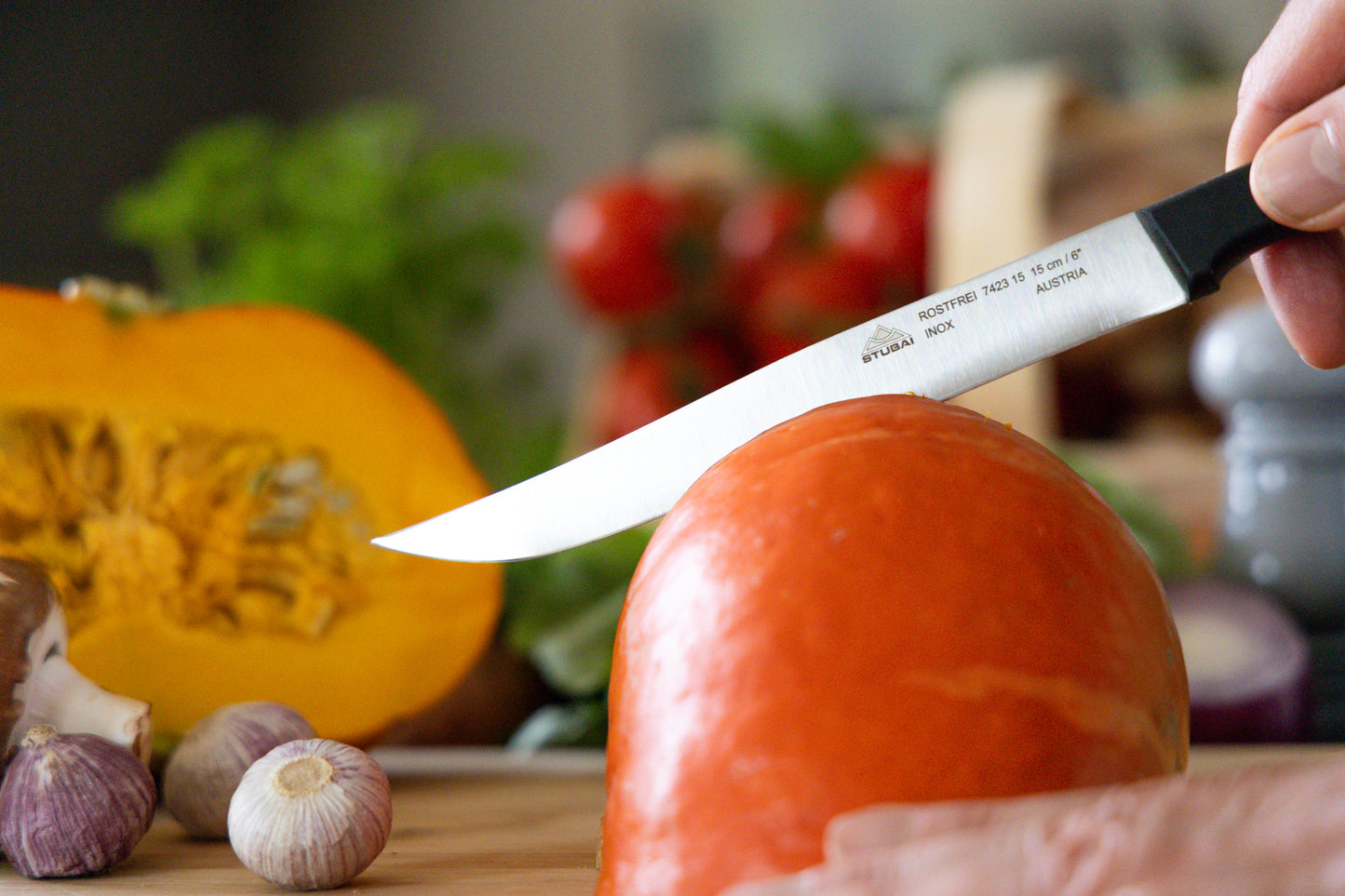 STUBAI hochwertiges Allzweckmesser | 150 mm | Küchenmesser Tirol aus Edelstahl für müheloses Schneiden von Fleisch, Gemüse, Obst & Lebensmitteln, rostfrei, spülmaschinenfest