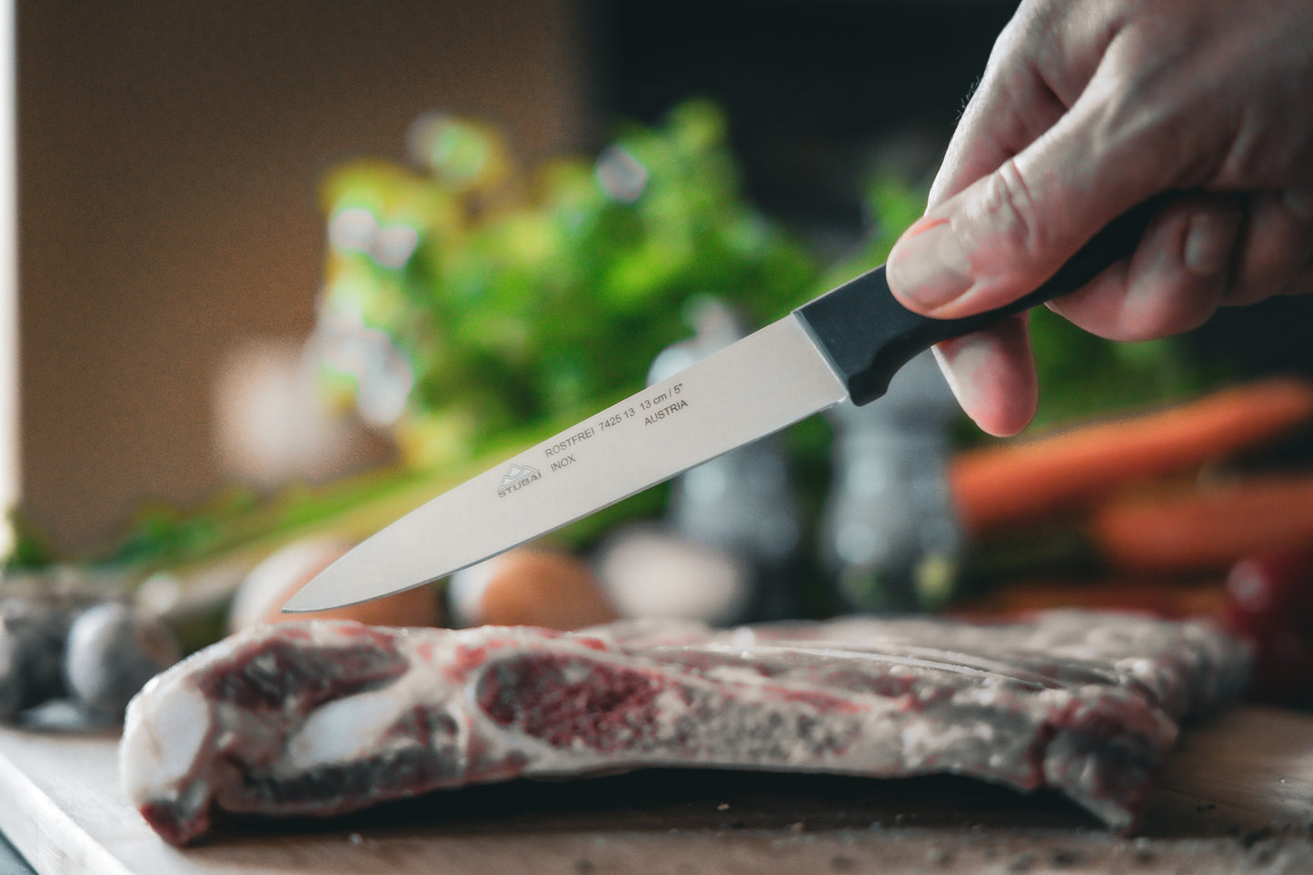 STUBAI hochwertiges Küchenmesser mit Mittelspitz | 130 mm | Kochmesser Tirol aus Edelstahl für Schneiden von Fleisch, Gemüse, Obst & Lebensmitteln, rostfrei, spülmaschinenfest