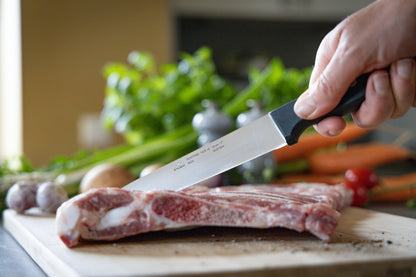 STUBAI hochwertiges Küchenmesser mit Mittelspitz | 180 mm | Kochmesser Tirol aus Edelstahl für Schneiden von Fleisch, Gemüse, Obst & Lebensmitteln, rostfrei, spülmaschinenfest