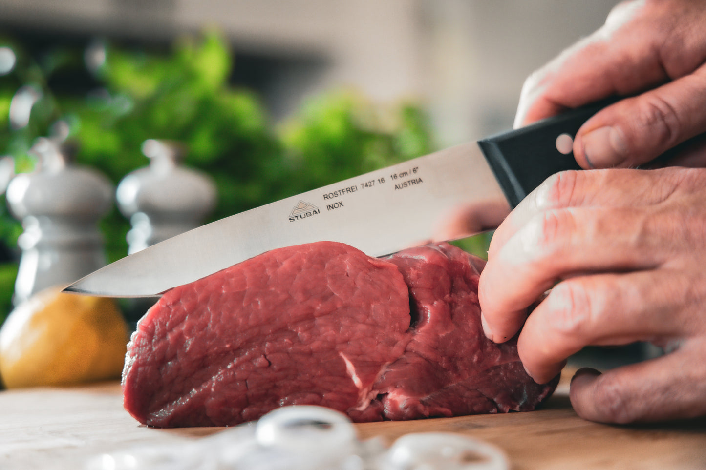 STUBAI hochwertiges Kochmesser | 160 mm | Küchenmesser Tirol aus Edelstahl für Schneiden von Fleisch, Gemüse, Obst & anderen Lebensmitteln, rostfrei, spülmaschinenfest