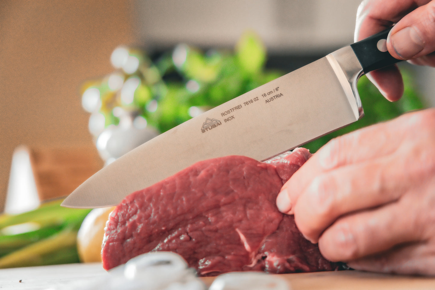 STUBAI hochwertiges breites Kochmesser geschmiedet | 160 mm | Küchenmesser aus Edelstahl für Schneiden von Fleisch, Geflügel, Gemüse, Obst & Lebensmitteln, spülmaschinenfest, schwarzer Griff