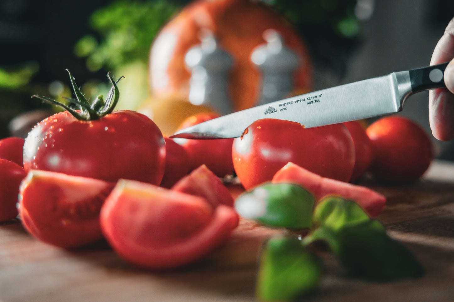 STUBAI hochwertiges Spickmesser geschmiedet | 100 mm | Küchenmesser Fleischmesser aus Edelstahl für müheloses Schneiden von Fleisch, Obst & Lebensmitteln, spülmaschinenfest, schwarzer Griff