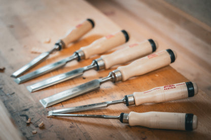 STUBAI Spezial Stechbeitel mit Holzgriff aus Weißbuche, schwedische Form, Ø 22 mm, Stemmeisen zur präzisen Bearbeitung von Holz, Stecheisen für Schreiner Tischler Heimwerker