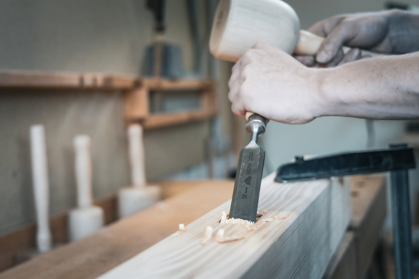 STUBAI Spezial Stechbeitel mit Holzgriff aus Weißbuche, schwedische Form, Ø 13 mm, Stemmeisen zur präzisen Bearbeitung von Holz, Stecheisen für Schreiner Tischler Heimwerker