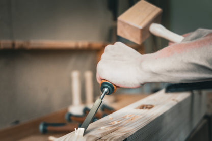 STUBAI Stemmeisen Set mit Korkgriff | 5-teilig (4/10/16/20/30 mm) in robuster Rolltasche | Stechbeitel mit rutschfestem KORK-Heft – ergonomisch, langlebig & präzise | Profi-Holzbearbeitung für Schreiner & Tischler