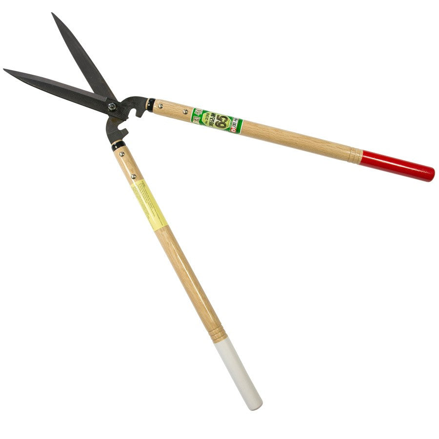 Okatsune 230 Premium-Heckenschere 780 mm – 200 mm Yasugi-Stahlklinge,500 mm Weißeiche-Griffe, integrierter Anschlag,ultraleicht 1050 g, präziser Schnitt für harte Äste und feine Formschnitte,langlebig