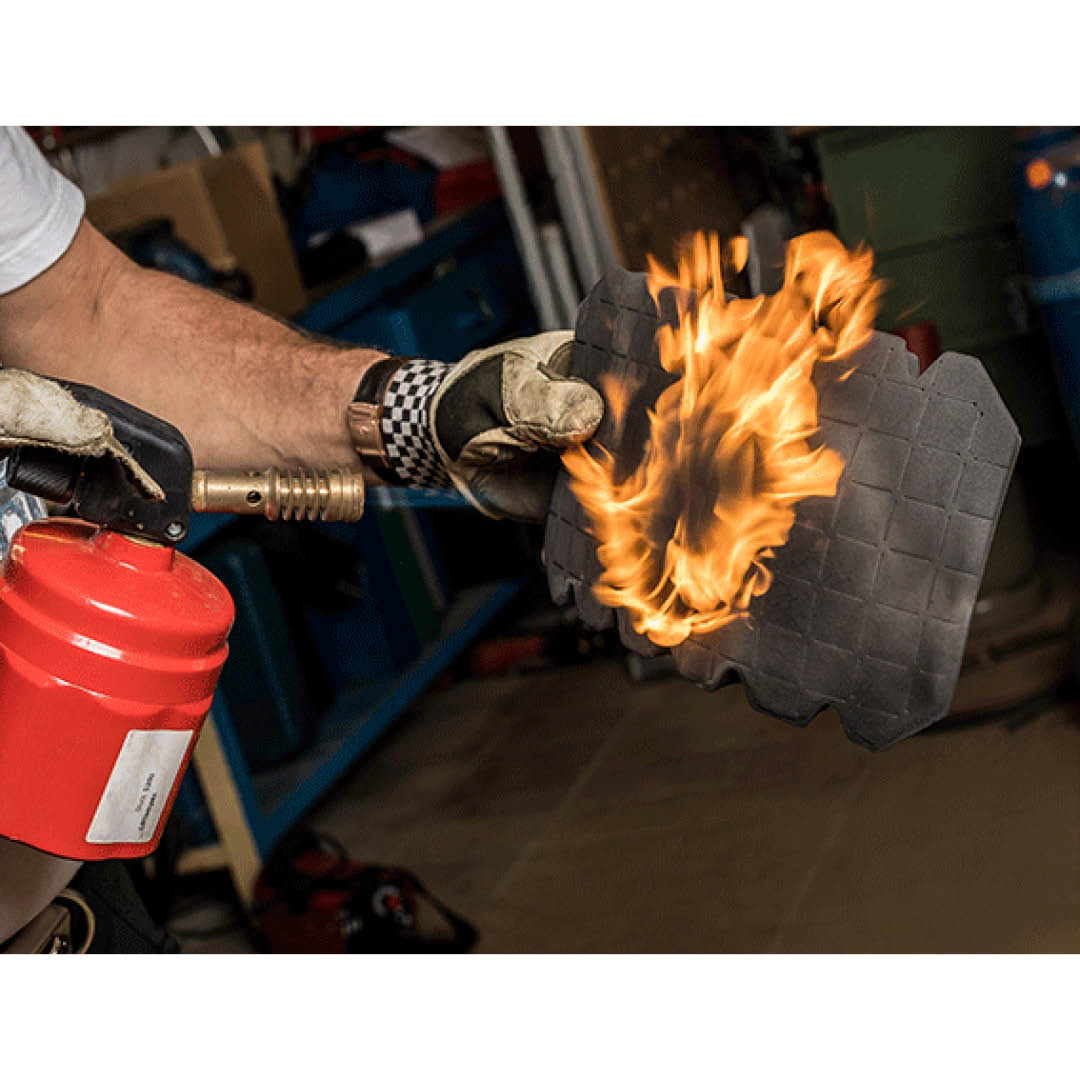 KNEETEK Kniepolster Universal Maxi 16 | 2 Stück | 245x150x16mm | 115g | optimaler Knieschutz in Kombination mit Arbeitshose | Knieschutzpolster geeignet für Klempner Elektriker Fliesenleger