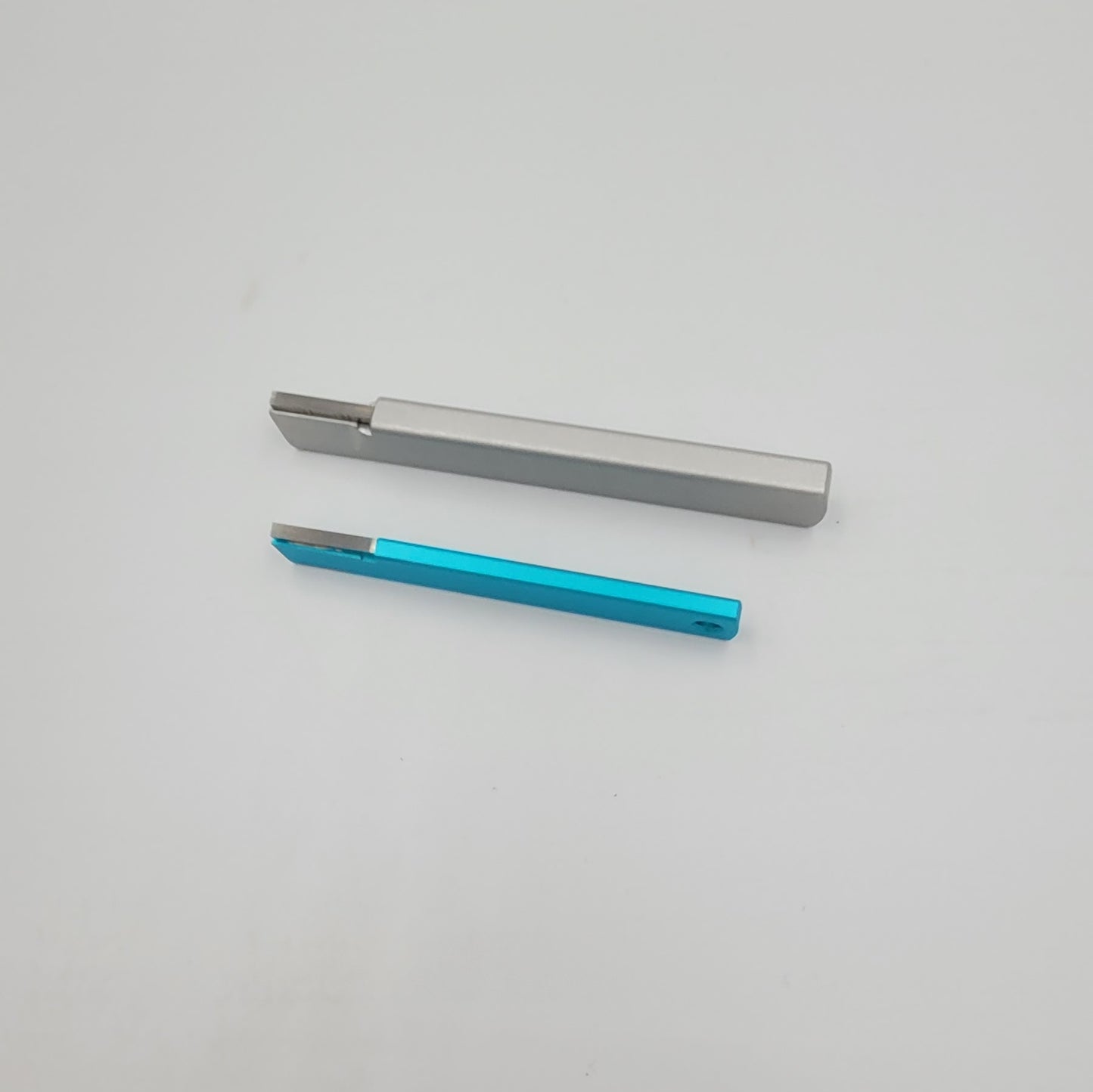 istor - Mini swiss sharpener - Schärfer Farbe blau , Schleifer/Schärfer ideales schärfen für Garten und Hof und Werkstatt ,Messer  und Scheren